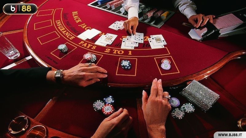 Bật mí cho bạn kinh nghiệm chơi Baccarat tại E2BET bất bại